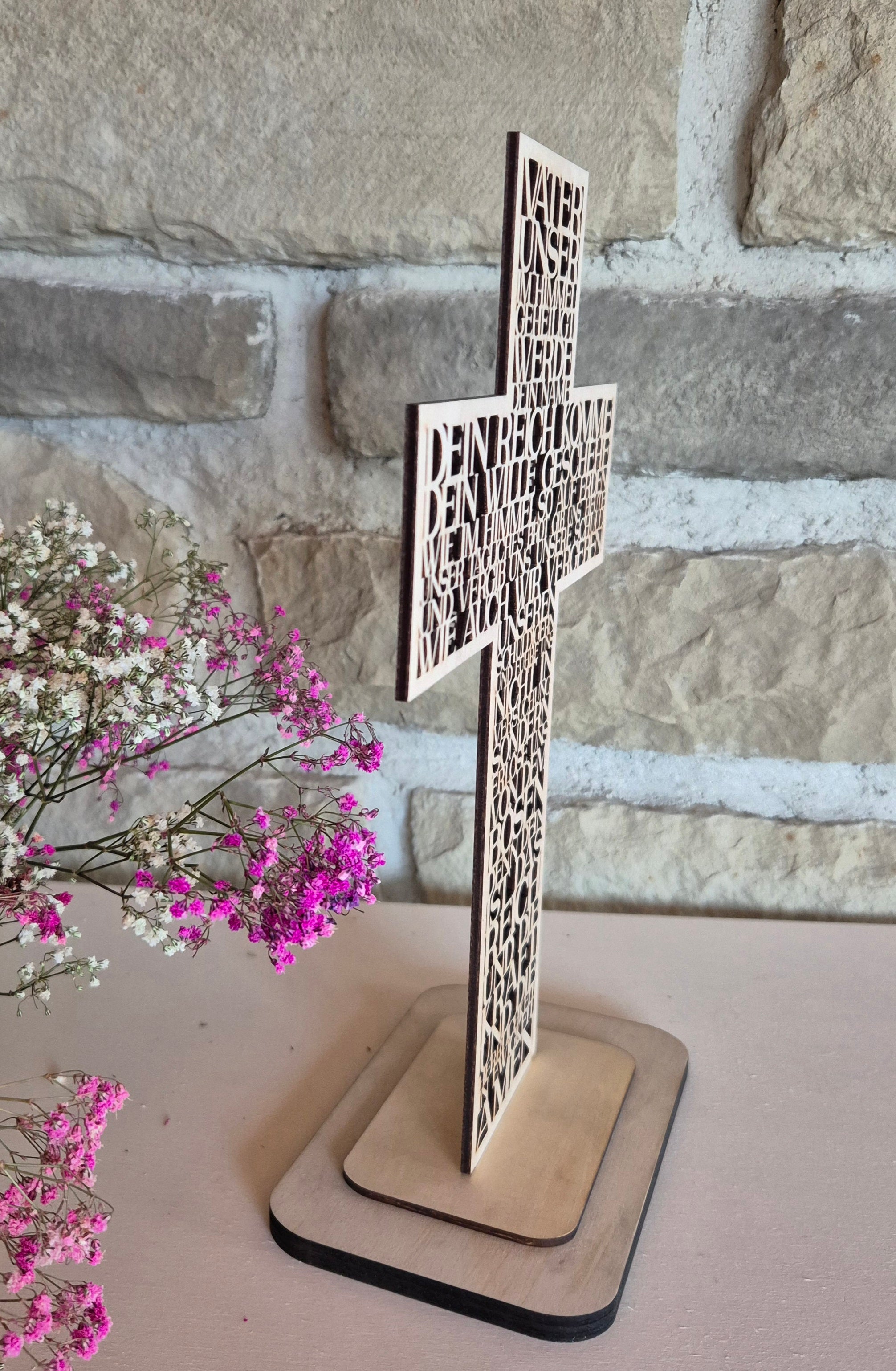 Holz-Aufsteller „Vater Unser“ – Kreuz aus Birkenholz mit Sockel
