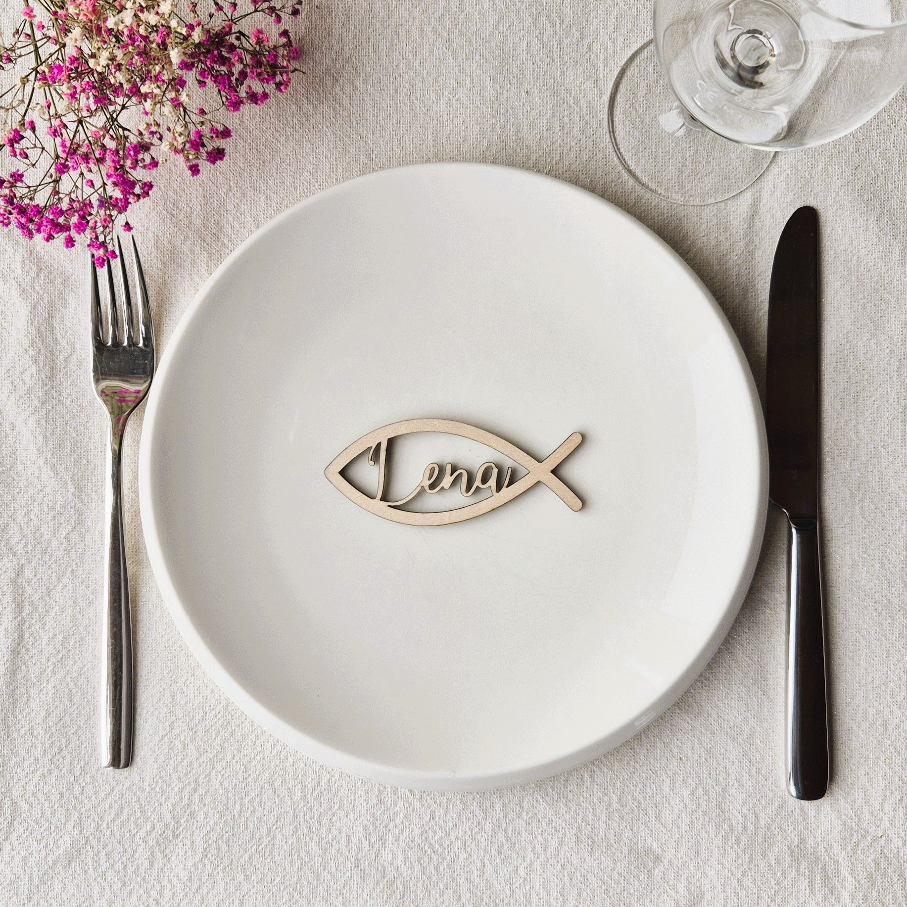 Tisch-Namensschilder aus Birkensperrholz – Fischförmige Platzkarten mit Wunschname