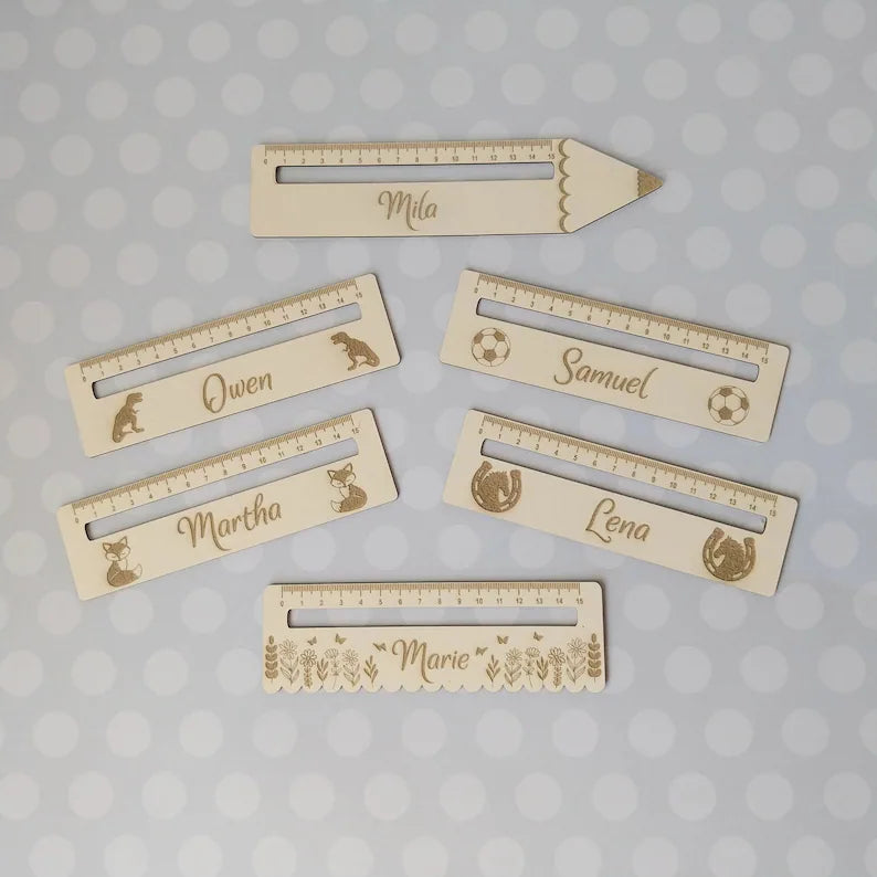 Leselineal mit Namen zur Einschulung