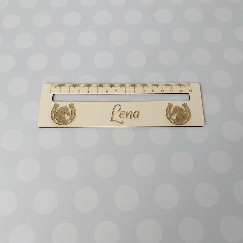 Leselineal mit Namen zur Einschulung