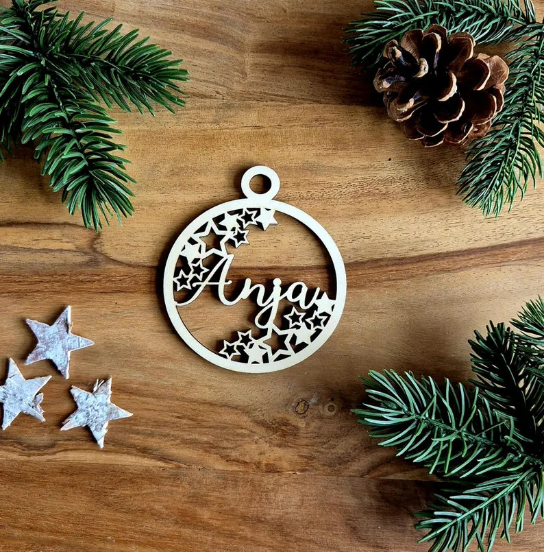 Weihnachtsbaumkugel mit Namen aus Holz Weihnachtsschmuck Geschenkanhänger