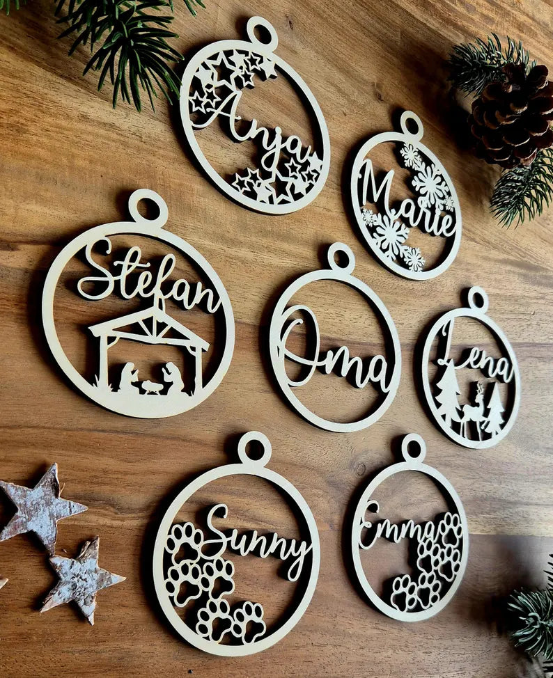 Weihnachtsbaumkugel mit Namen aus Holz Weihnachtsschmuck Geschenkanhänger